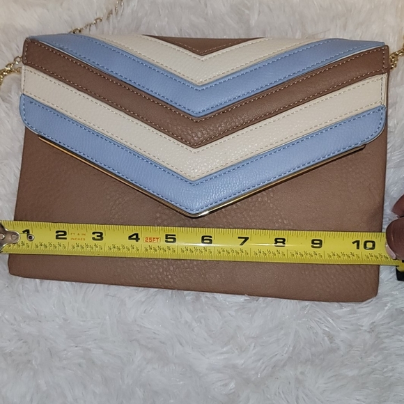 Multicolored Envelope Bag - Picture 13 of 14